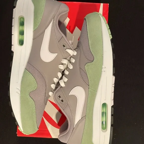 Nike Air Max One - Picture 4 of 8